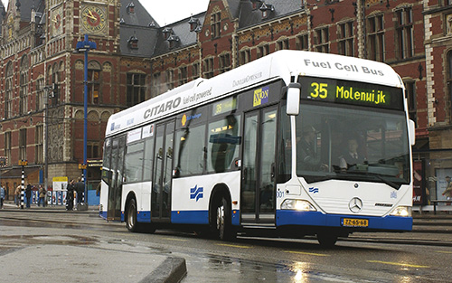 amszterdam-busszal